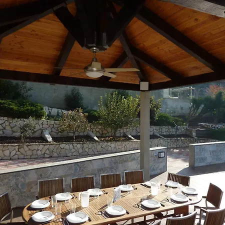 Vivalidays Kiros Villa Tordera