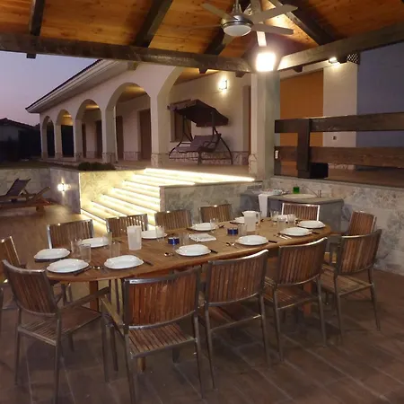 Vivalidays Kiros Villa Tordera